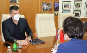 Министар Ђорђевић се састао са амбасадорком Кине Чен Бо: Подршка Србији у борби против вируса COVID-19 је од великог значаја 