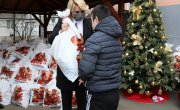 Министарка Кисић Тепавчевић: Новогодишњи поклони за децу из Звечанске