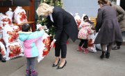 Министарка Кисић Тепавчевић: Новогодишњи поклони за децу из Звечанске