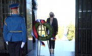 Министарка Кисић Тепавчевић положила венац на Споменик Незнаном јунаку на Авали