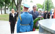 Председник Вучић и министарка Кисић Тепавчевић положили венац на Споменик јунацима са Кошара