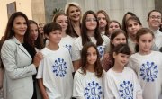 Министарка Кисић са децом – учесницима 53. Међународног сусрета деце Европе  - „Радост Европе“