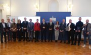 За мање од годину дана запослено 185.321 лицe