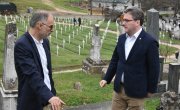 Министар Селаковић обишао Српско војничко гробље у Битољу