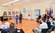 Министар Селаковић на обележавању Светског дана особа са аутизмом