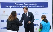Министар Селаковић на додели кључева за 75 корисника социјалних станова у Свилајнцу