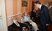 Министар Селаковић обишао Домско одељење за смештај старих лица у Деспотовцу