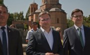 Министар Селаковић: Најважнији задатак очувати свој народ