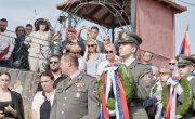 Положени венци у Ипсосу