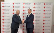Министар Селаковић посетио Црвени крст Србије