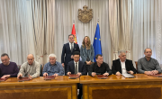 Министри Селаковић и Ђедовић на потписивању Анекса колективног уговора између представника Зиђин Копер и репрезентативних синдиката