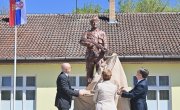 Откривен споменик палим борцима у ратовима деведесетих у Бачкој Тополи