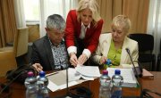 Селаковић доделио уговоре о финансирању савеза удружења особа са инвалидитетом