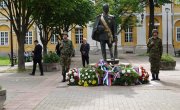 Министар Старовић положио венце поводом oбележавања 176. годишњице Мајске скупштине у Сремским Карловцима