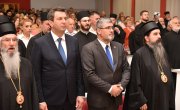 Министар Старовић одржао беседу на Свечаној академији поводом обележавања 110 година од страдања невиних грађана Шапца        Министар за рад, запошљавање, борачка и социјална питања Немања Старовић говорио је на Свечаној академији посвећеној страдању Шапчана у Првом светском рату, одржаној у цркви Светих апостола Петра и Павла.     Подсећајући да Први светски рат представља једну од најтрагичнијих епизода у модерној историји Европе, министар Старовић је истакао да су Србија и српски народ  као нико други п