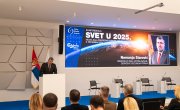 Старовић на конференцији „ Свет у 2025“
