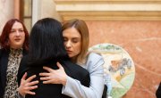 Ђурђевић отворила изложбу „Сећања“: Србија неће одустати од трагања за истином