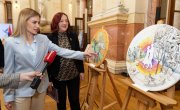 Ђурђевић отворила изложбу „Сећања“: Србија неће одустати од трагања за истином