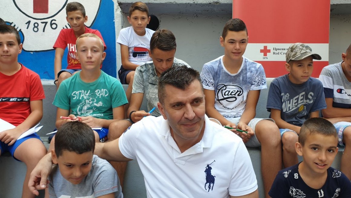 Министар Ђорђевић у посети Дечијем одмаралишту Црвеног крста Србије у Баошићима