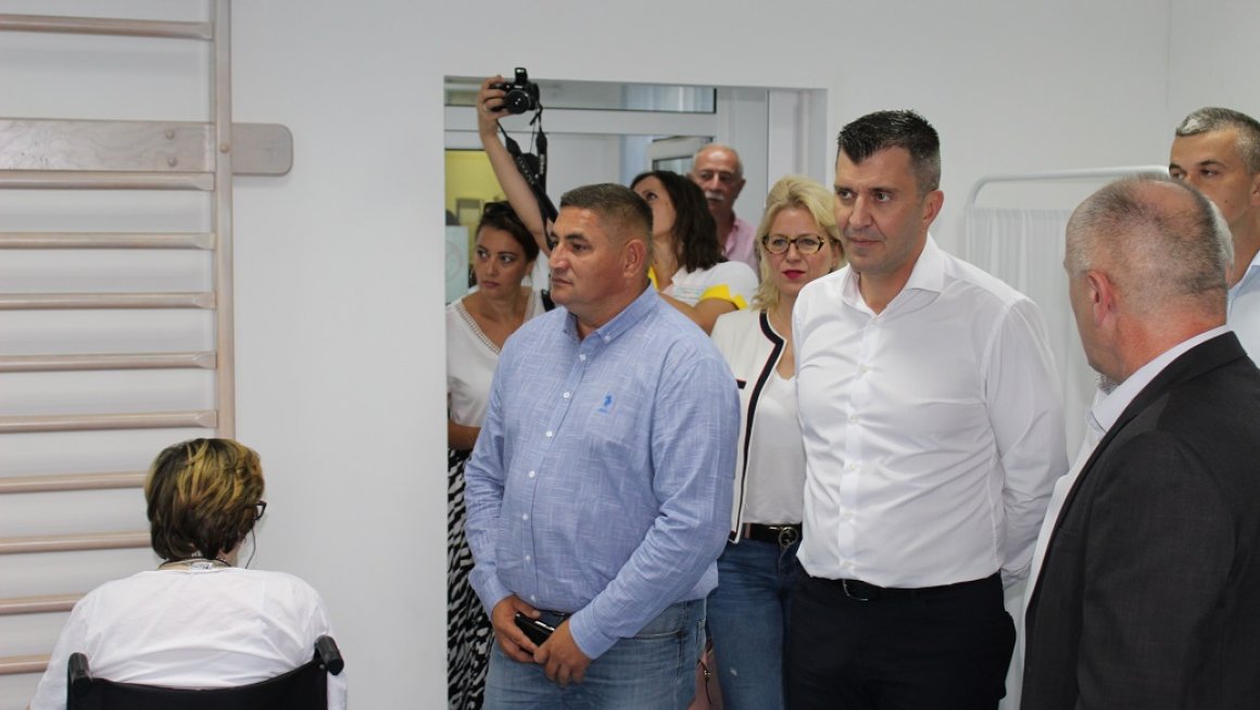  Ђорђевић посетио Геронтолошки центар "Срем" у Руми