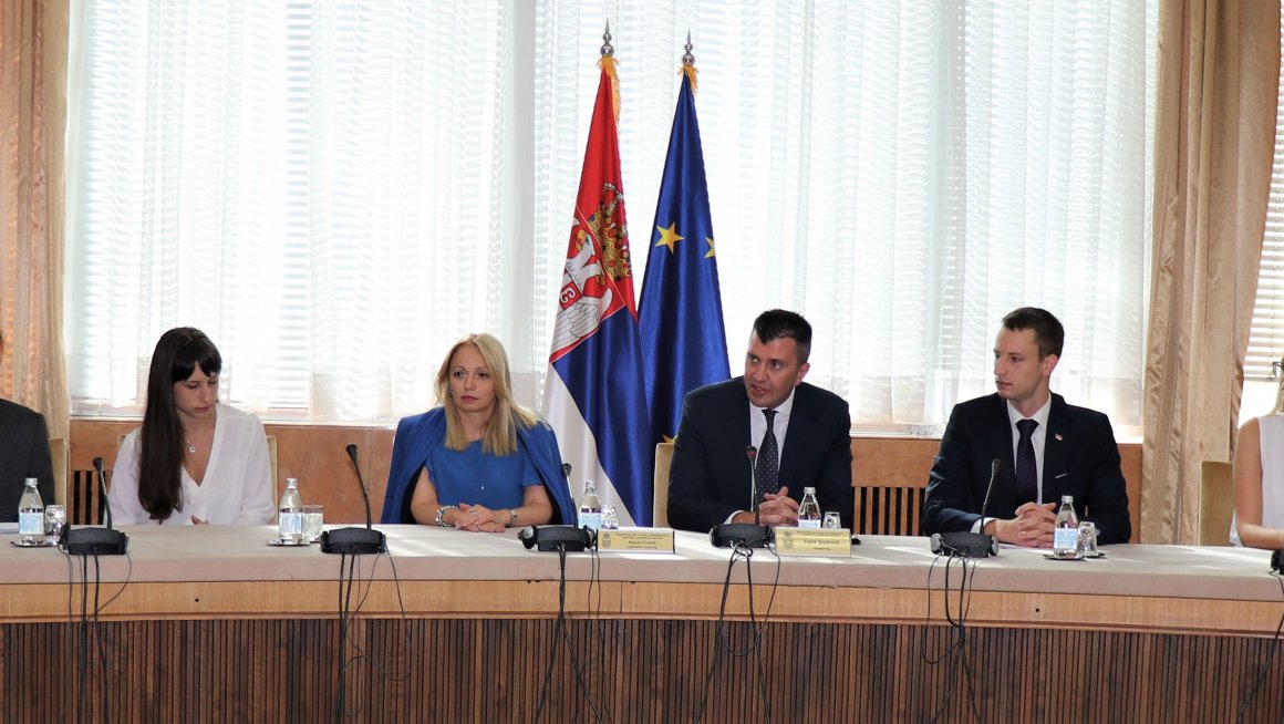 Министар Ђорђевић oдржао састанак са студентима Организације српских студената у иностранству (ОССИ)