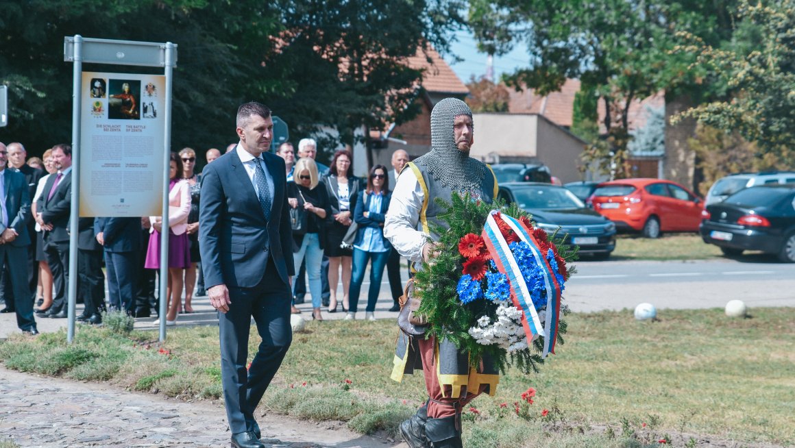 Ђорђевић положио венац на споменик Сенћанској бици у Сенти