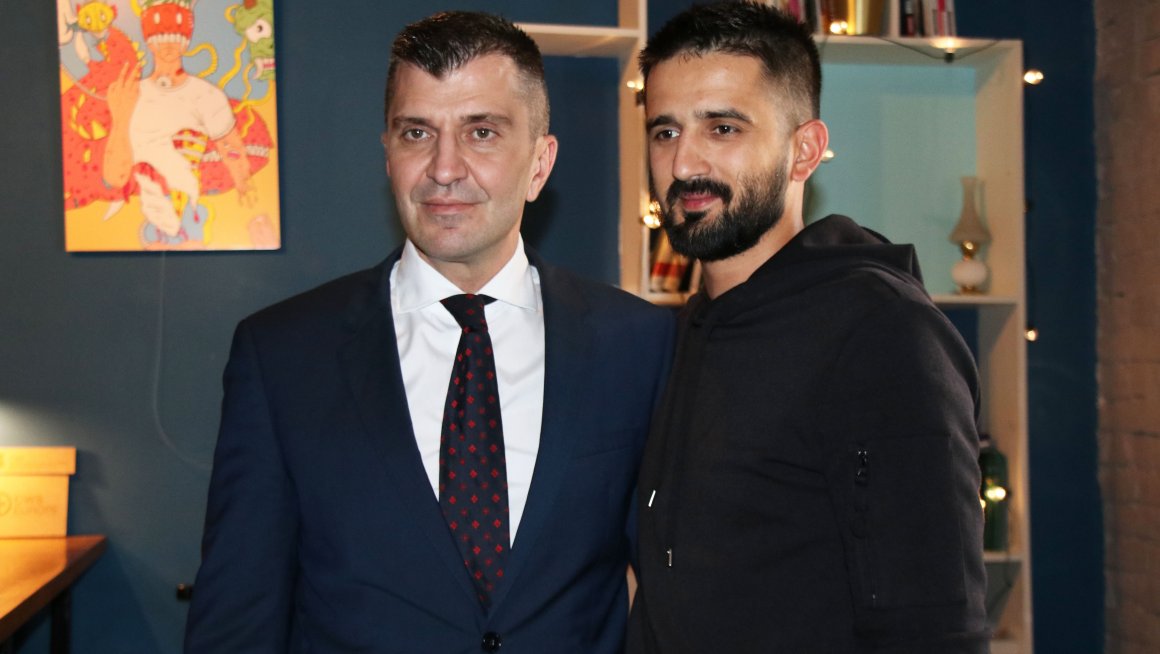 Министар Ђорђевић посетио социјално предузеће „Кафе бар 16“ који радно ангажује бивше кориснике Свратишта за децу