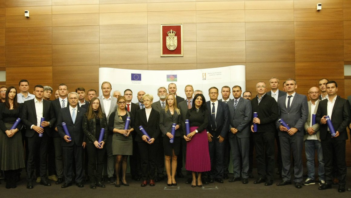 Државни секретар Алексов присуствовао уручивању уговора у оквиру програма ,,Подршка ЕУ инклузији Рома – Оснаживање локалних заједница за инклузију Рома''