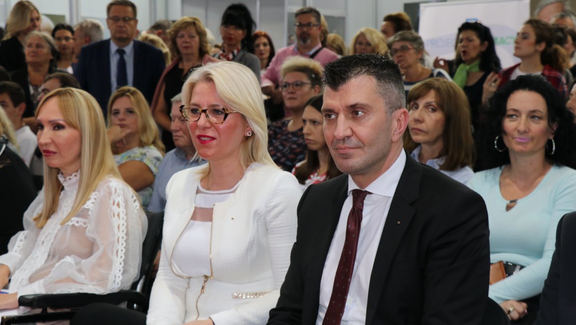 Ђорђевић отворио сајам Ј=ДНАКИ посвећен особама са инвалидитетом