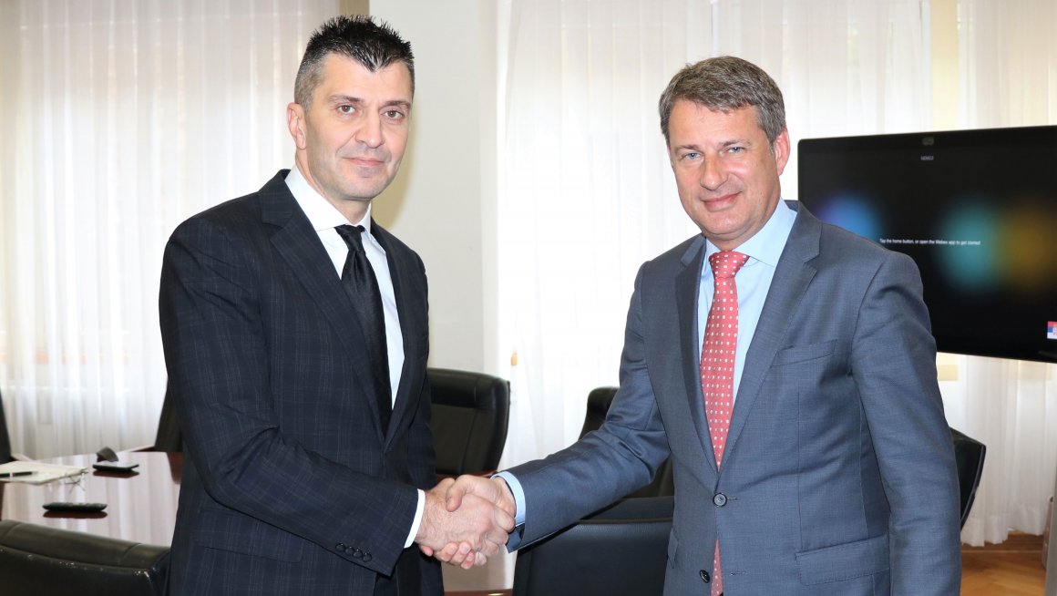 Ђорђевић: Уводимо електронско праћење кретања миграната