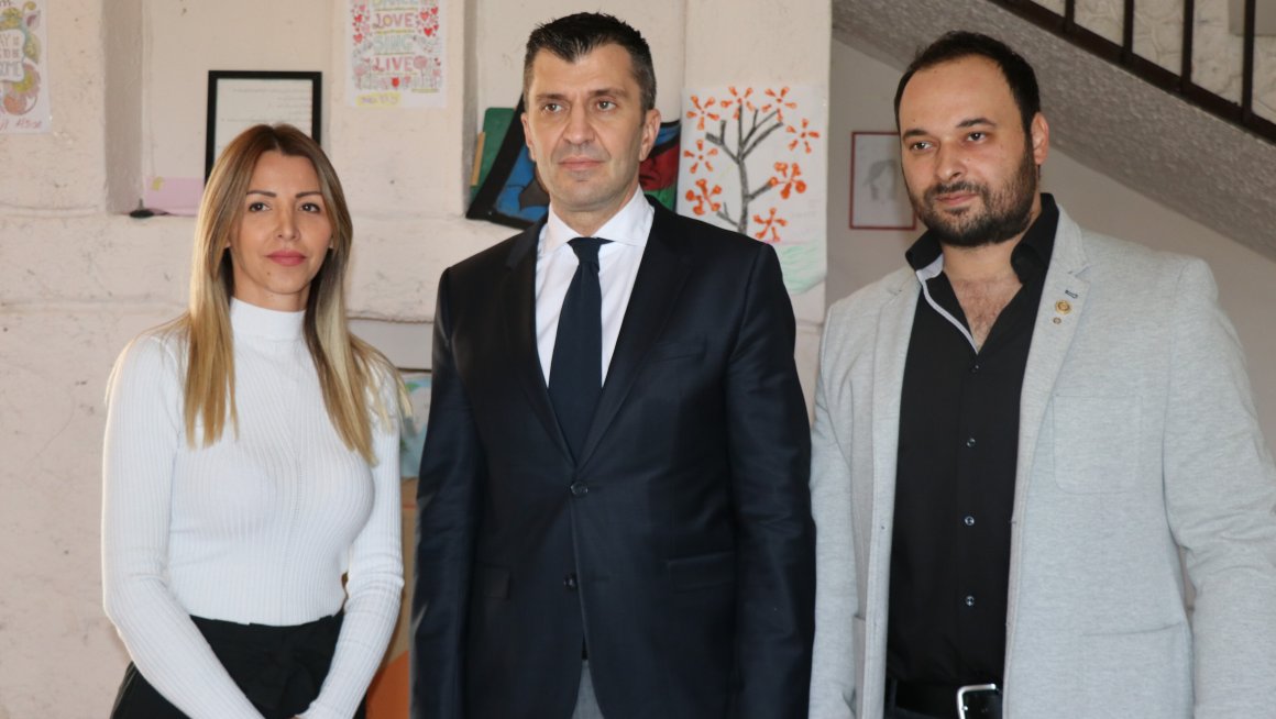 Министар Ђорђевић посетио Центар за смештај страних малолетних лица без пратње родитеља или старатеља