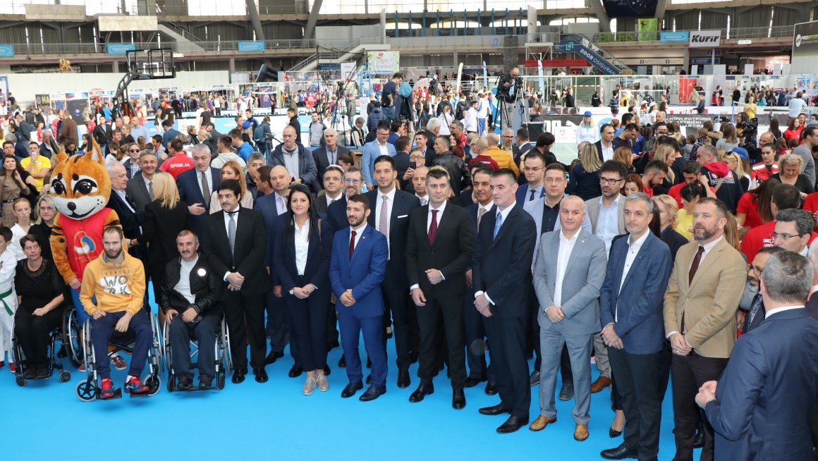 Отворен 8. Међународни сајам спорта