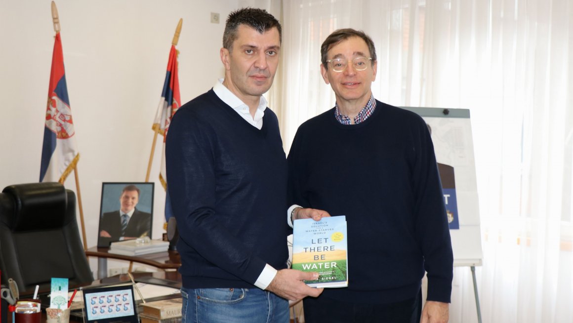 Министар Ђорђевић разговарао са америчким писцем и активистом Сетом М. Сиегелом