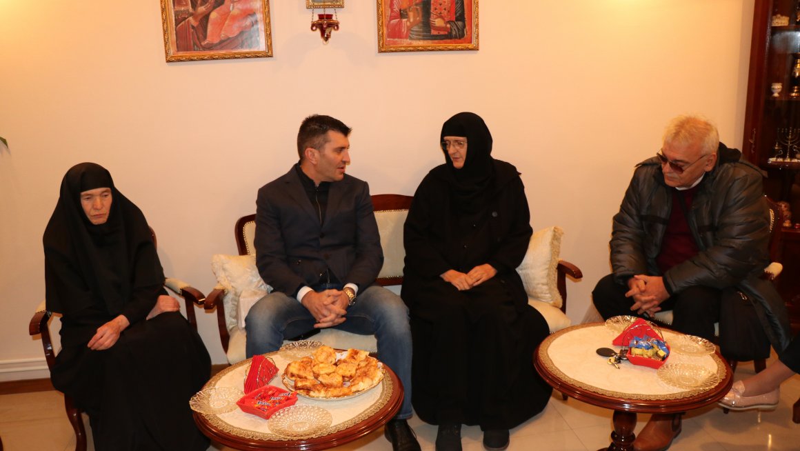 Министар Ђорђевић обишао манастир Света Петка код Параћина