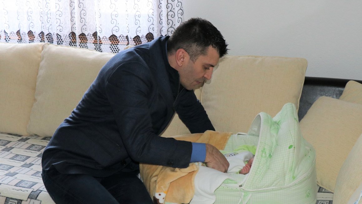 Беба, остављена у Kучеву добила име Јован