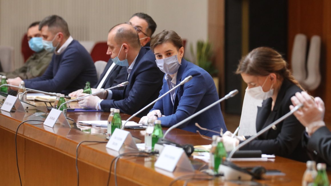 Запосленима који раде од куће или су послати на одсуство, дозвољено коришћење годишњих одмора