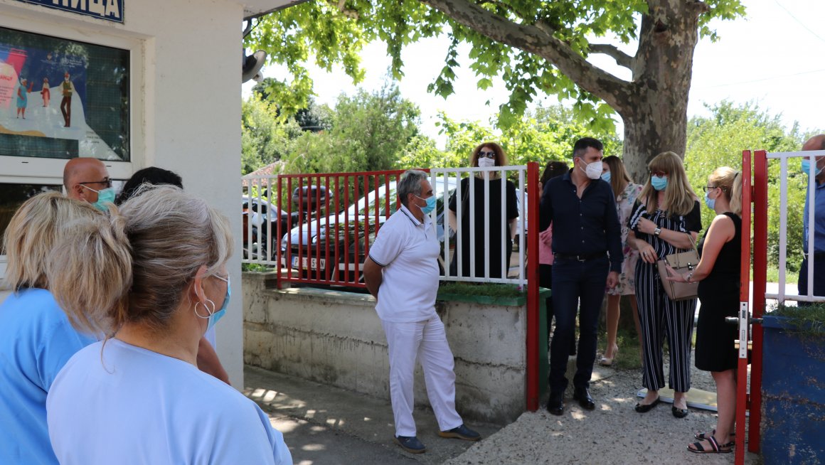 Ђорђевић обишао Дом за децу и лица ометена у развоју „ Др Никола Шуменковић“ у Стамници. 