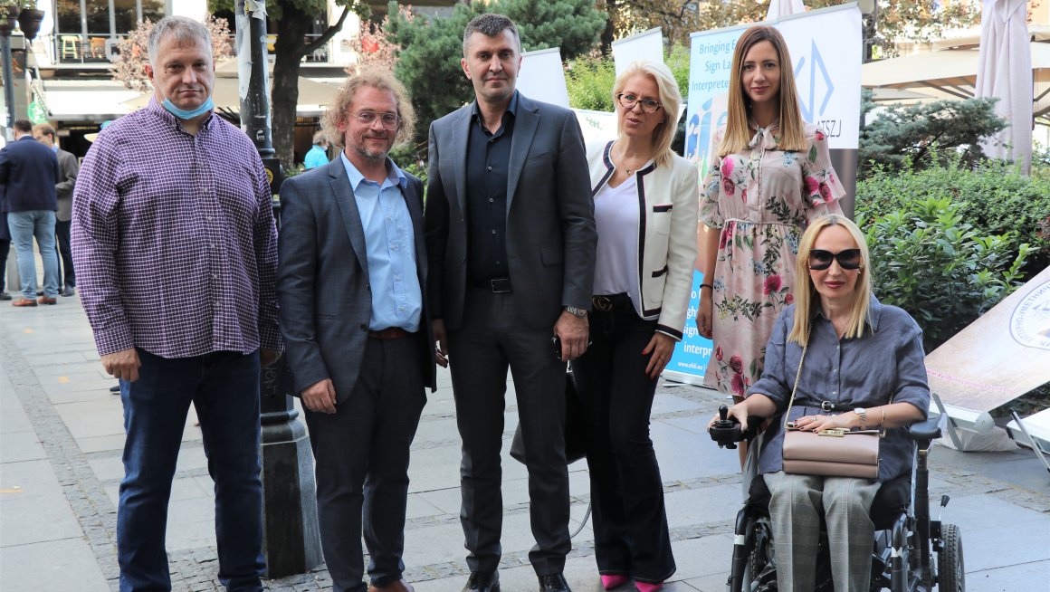 Обележен Међународни дан знаковног језика глувих и наглувих Србије