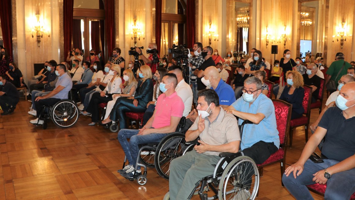 Одржана трибина о безбедности у саобраћају „Будимо безбедни“ намењена особама са инвалидитетом