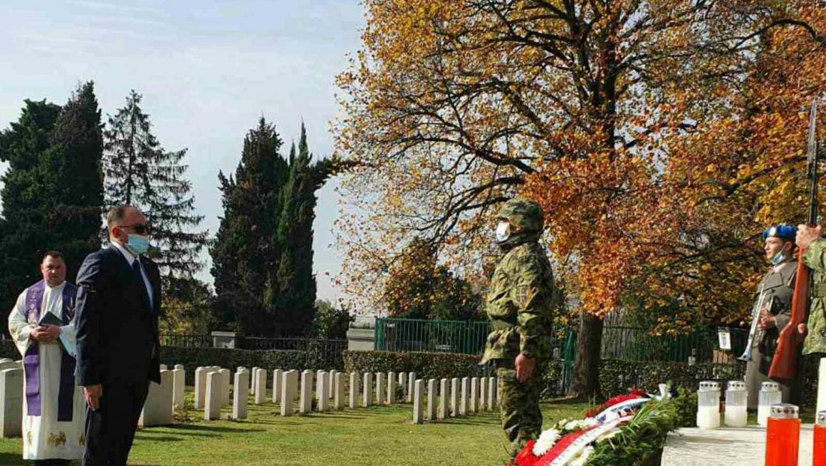 Одата почаст пољским официрима и подофицирима страдалим у време Другог светског рата