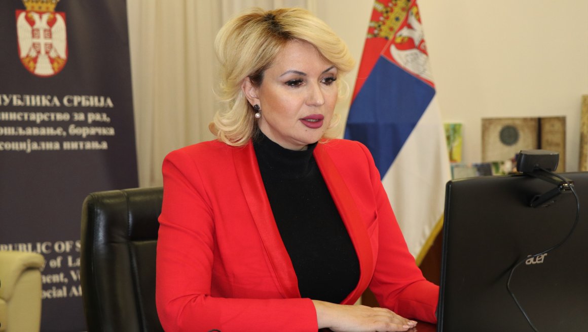 Министарка Кисић Тепавчевић на редовној видео конференцији петком са представницима установа за смештај одраслих и старих лица