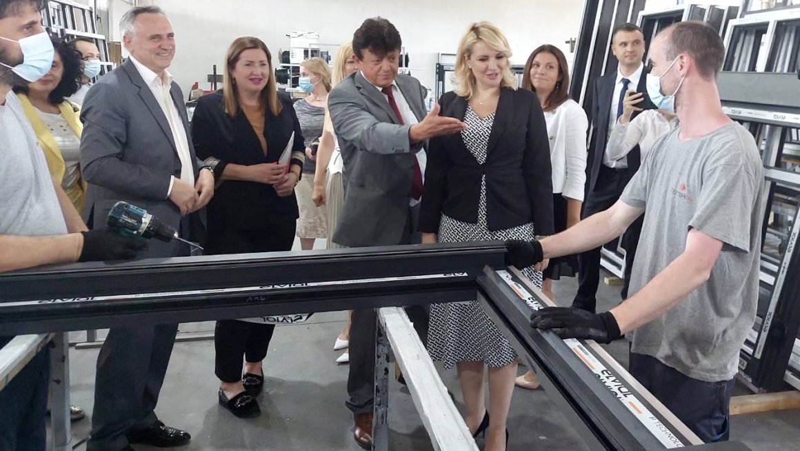 Јачање програмa који за циљ имају подстицај запошљавања