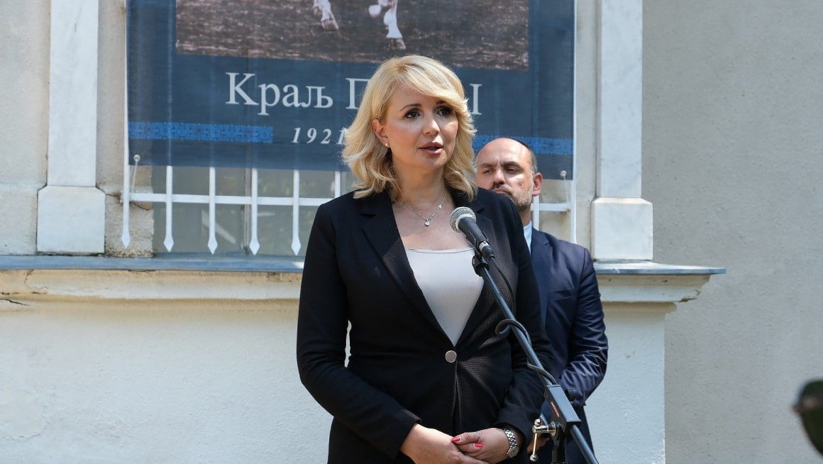 100 година од смрти краља Петра I Карађорђевића, министарка Кисић Тепавчевић предводила церемонију полагања венаца и одавања почасти