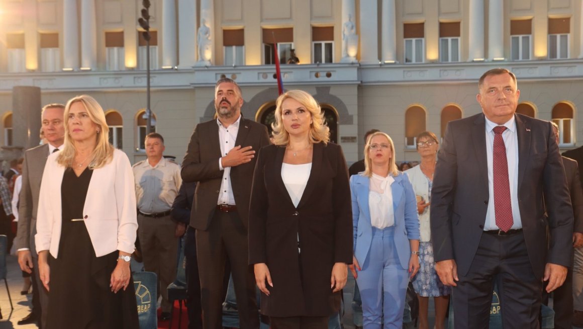 Кисић Тепавчевић на обележавању Дана српског јединства, слободе и националне заставе у Бањалуци