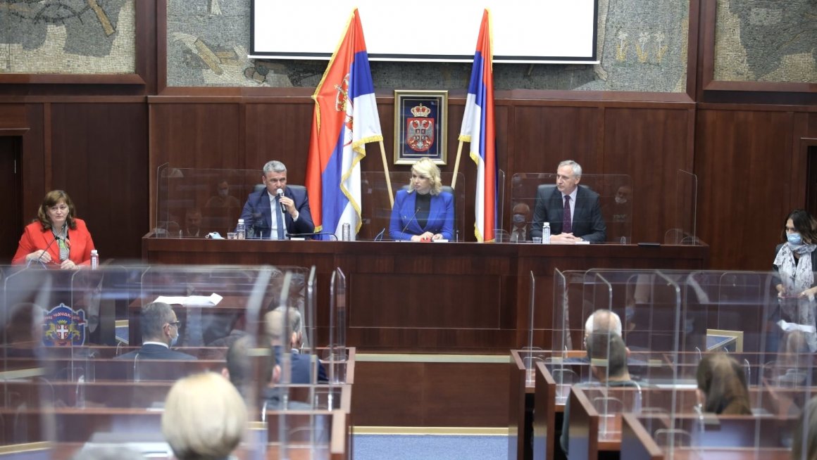 У мере активне политике запошљавања у овој години укључено више од 12.000 лица