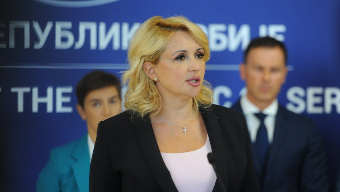 Минимална зарада од 1. јануара 2022. године биће 35.012 динара