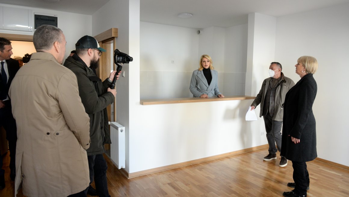 Станови за припаднике снага безбедности – држава испуњава обећања и брине о онима који су задужени за мир и безбедност