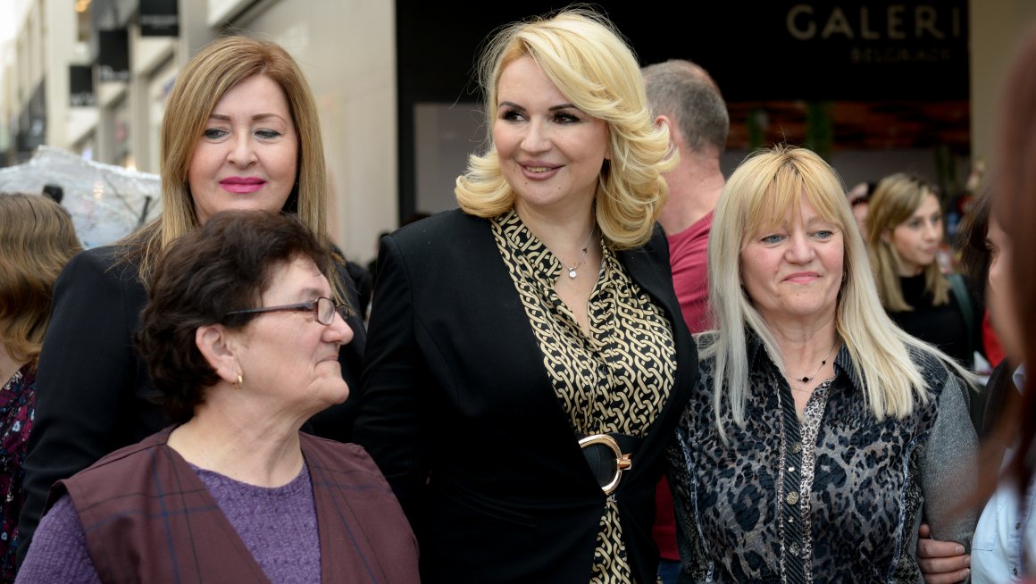 Министарка проф. др Дарија Кисић отворила манифестацију  „Ко се лепо носи, тај се и поноси“ 