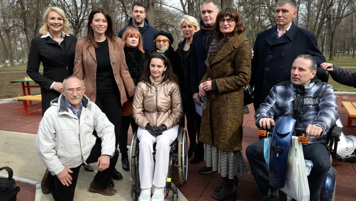 У Хајд парку отворено дечије инклузивно игралиште