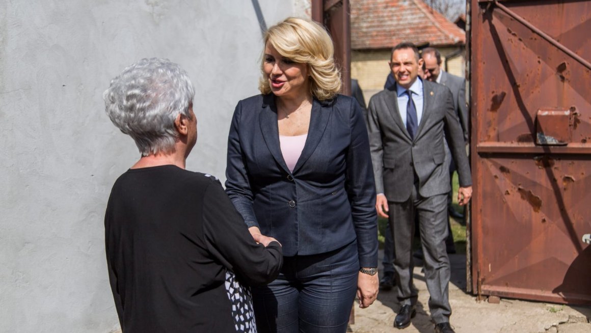 Представљен пилот пројекат уграђивања дојављивача пожара у домаћинствима